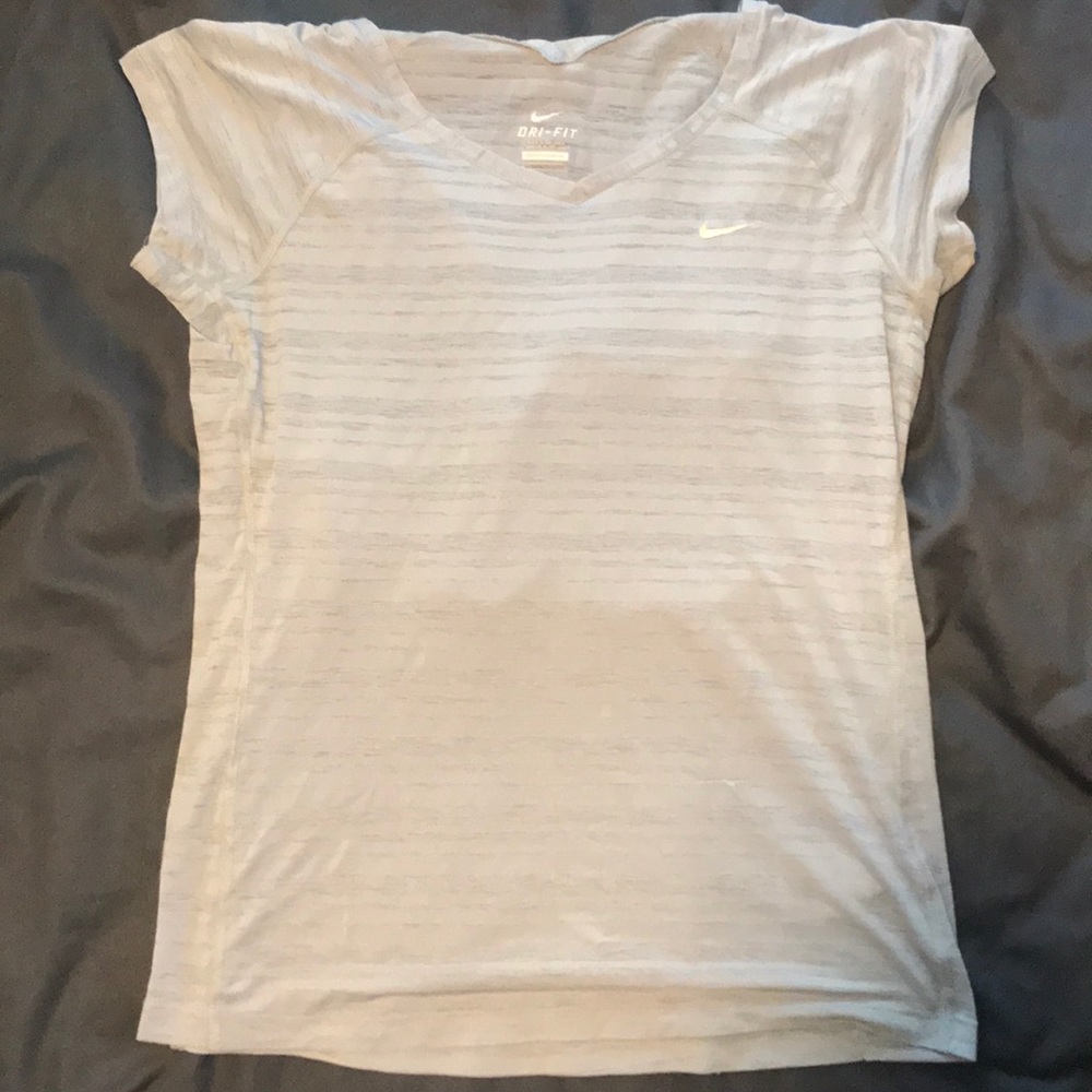 Nike DritFit Top